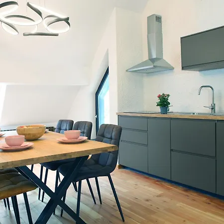 Sunset Valley And بوينج