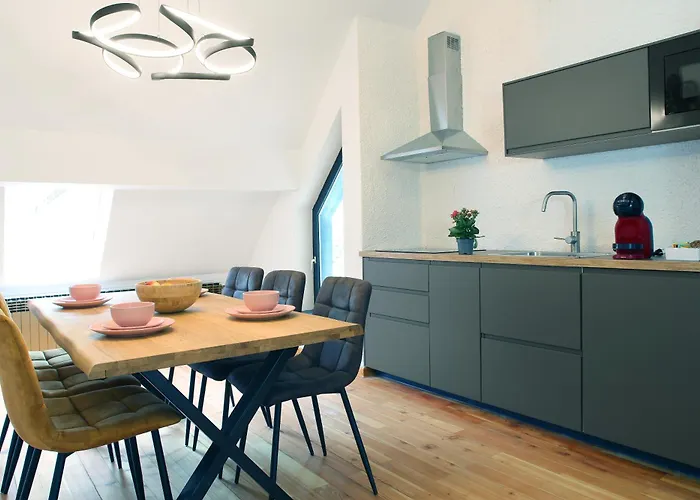 Sunset Valley And בוהין