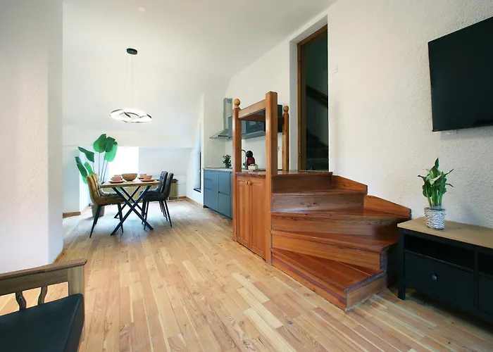 Sunset Valley And * בוהין